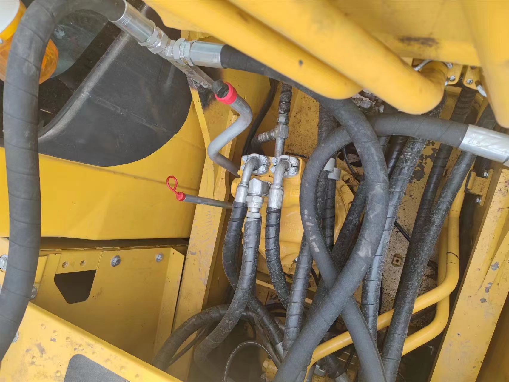 20 Ton Original Color Used Komatsu Excavator Pc200 Construction Excavator