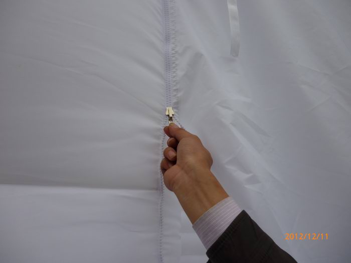 emergency shelter--zipper door
