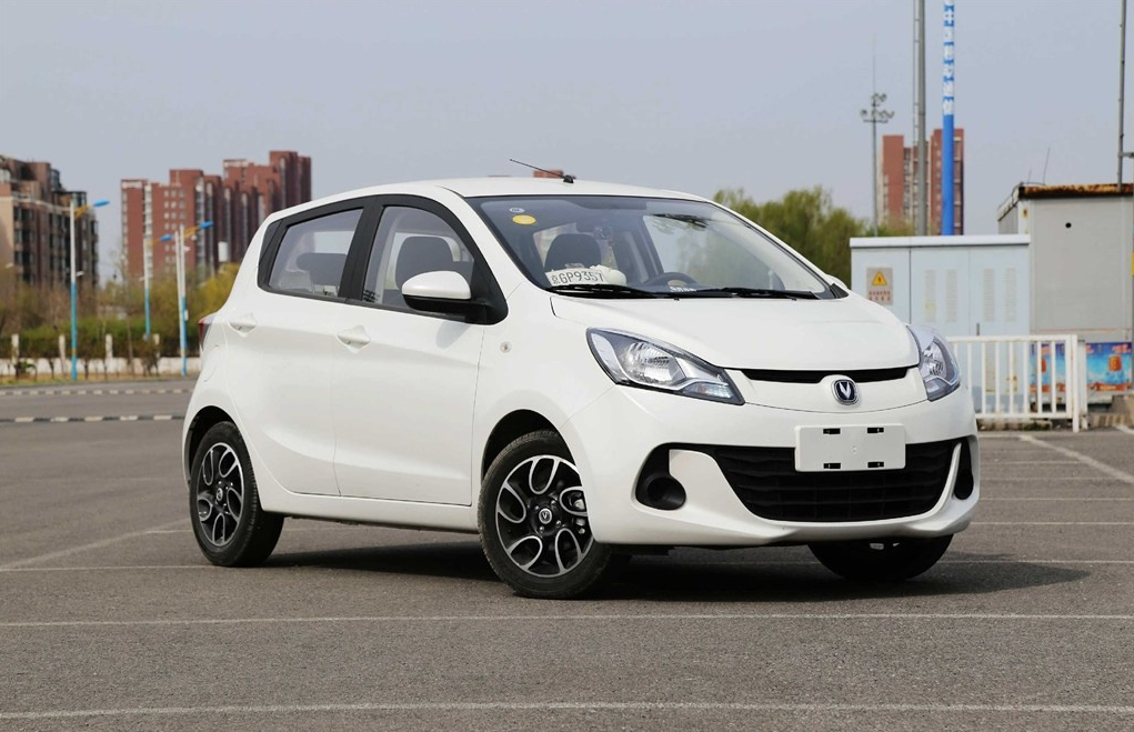 2023 Changan Benben E-star Electric Car 0km Ev Car 310km Full Version Sale and Efficiency with Electric Motor Power Type