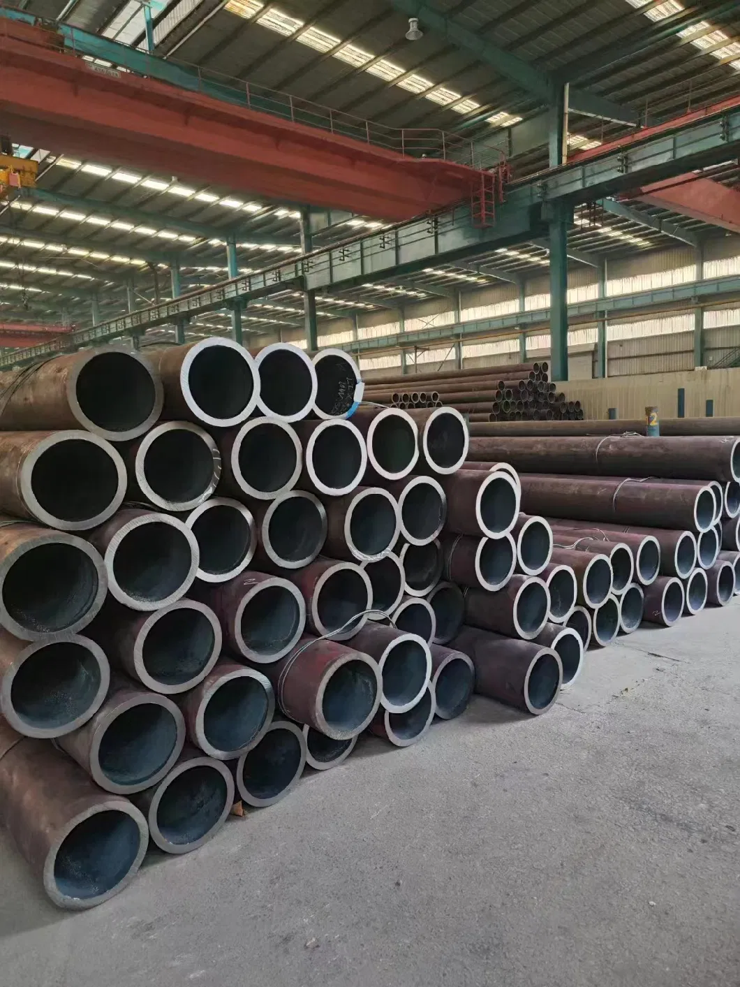 20# 40cr Sch40 Construction Black Round Tube Reasonable Price Seamless Carbon Steel Pipe