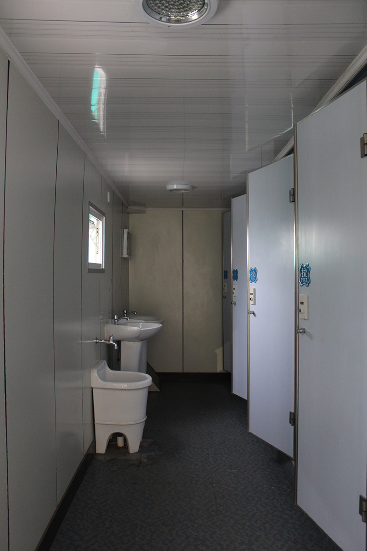 Waterfront Park 20GP Prefab Shipping Container Toilets