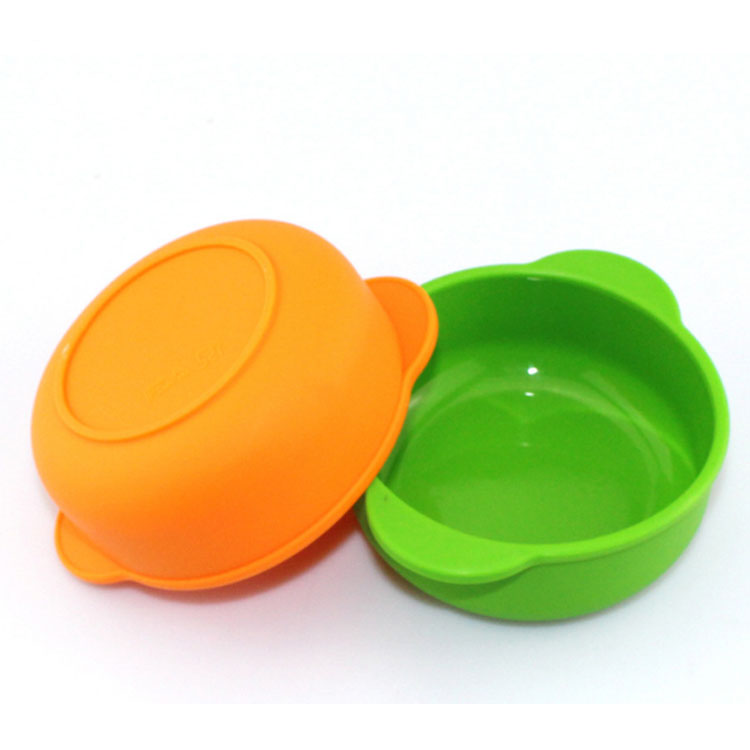 Great Function Fancy Design Newborns Baby Shower Gift Silicone Suction Rice Soup Bowl Baby Feeding Spoons Set