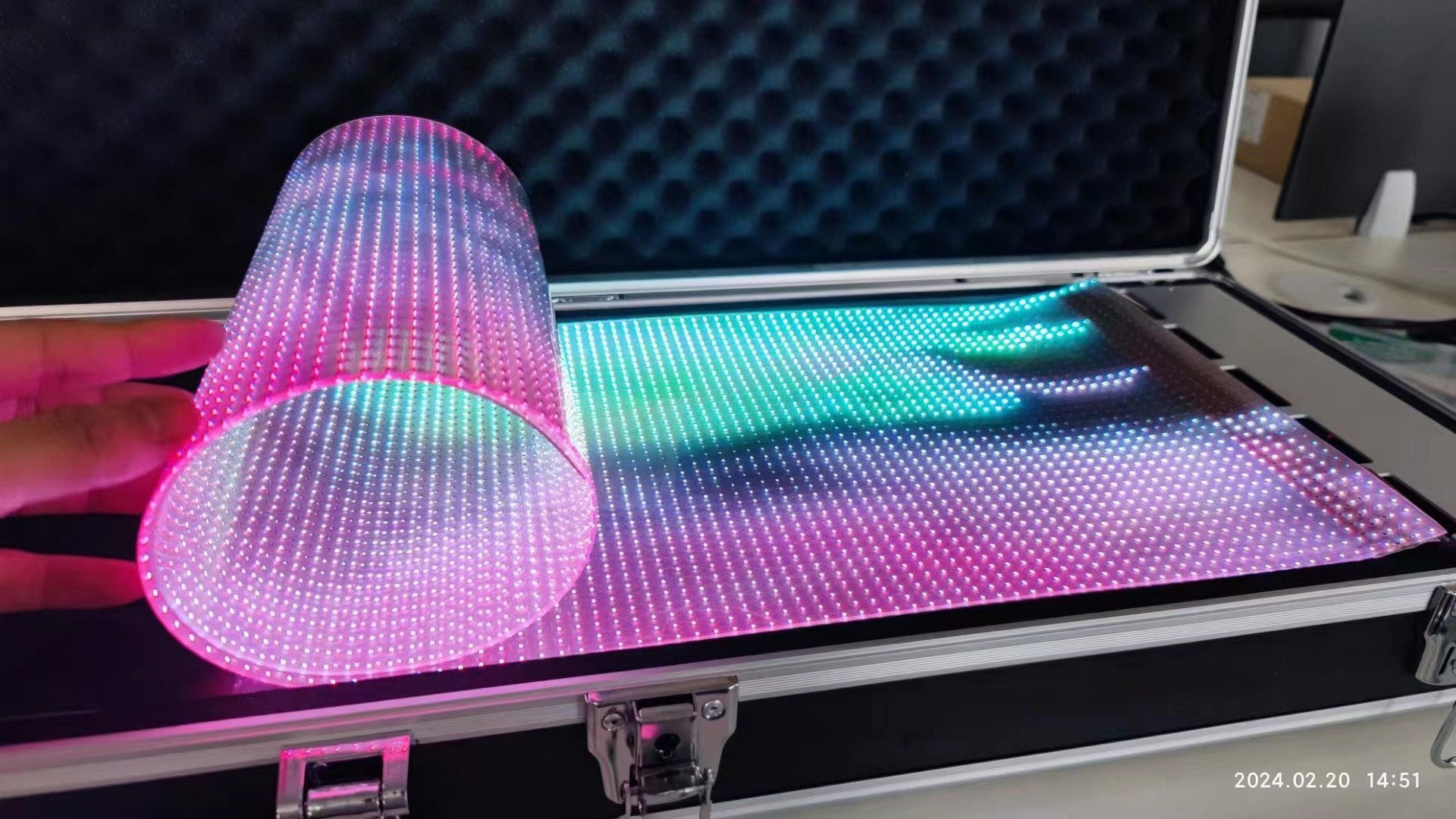 Easy Installing XH-JHP-P4 LED Flexible Transparent Film Display for Window Glass DC5V