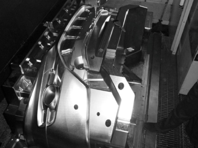 SMC BMC Mould Compression Motorcar Bumper Bar Mould P20 Mould Steel