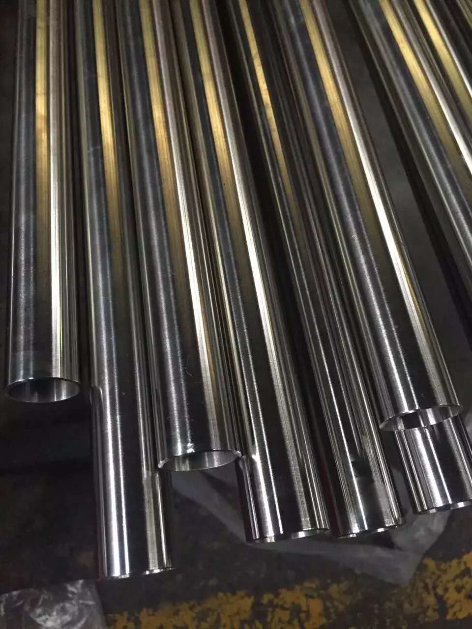 304 Seamless Stainless Steel Pipe 316L/304 Stainless Steel Sanitary Pipes Mirror Polished For Milk Transport