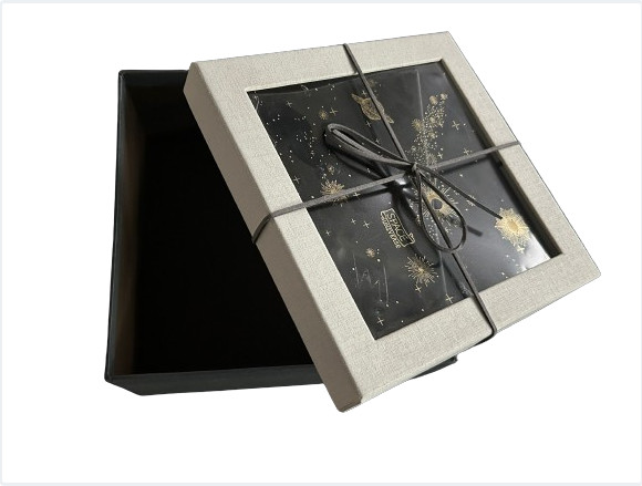 Luxury Window Gift Box Custom Size Satin Finish For Special Gifts