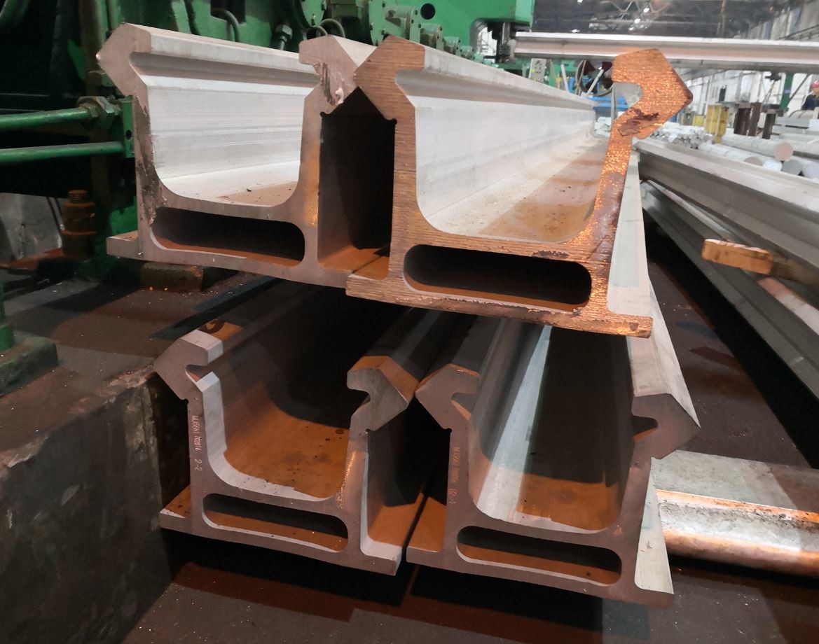 BMH200 Series Hydraulic T6 7020 Extruded Aluminum Beam 3200MM