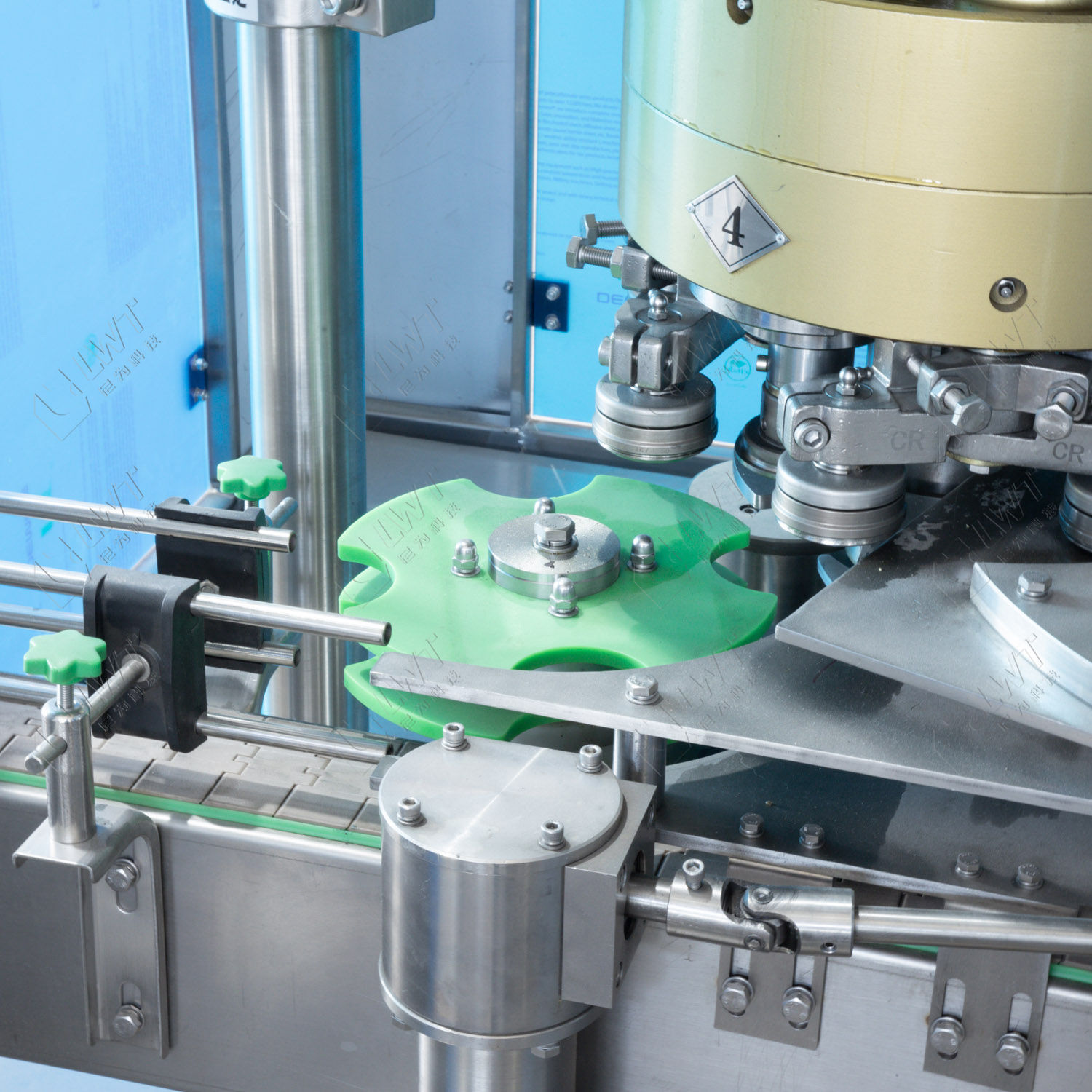 Automatic High Speed Servo Capping Machine For Plastic And Glass Bottle