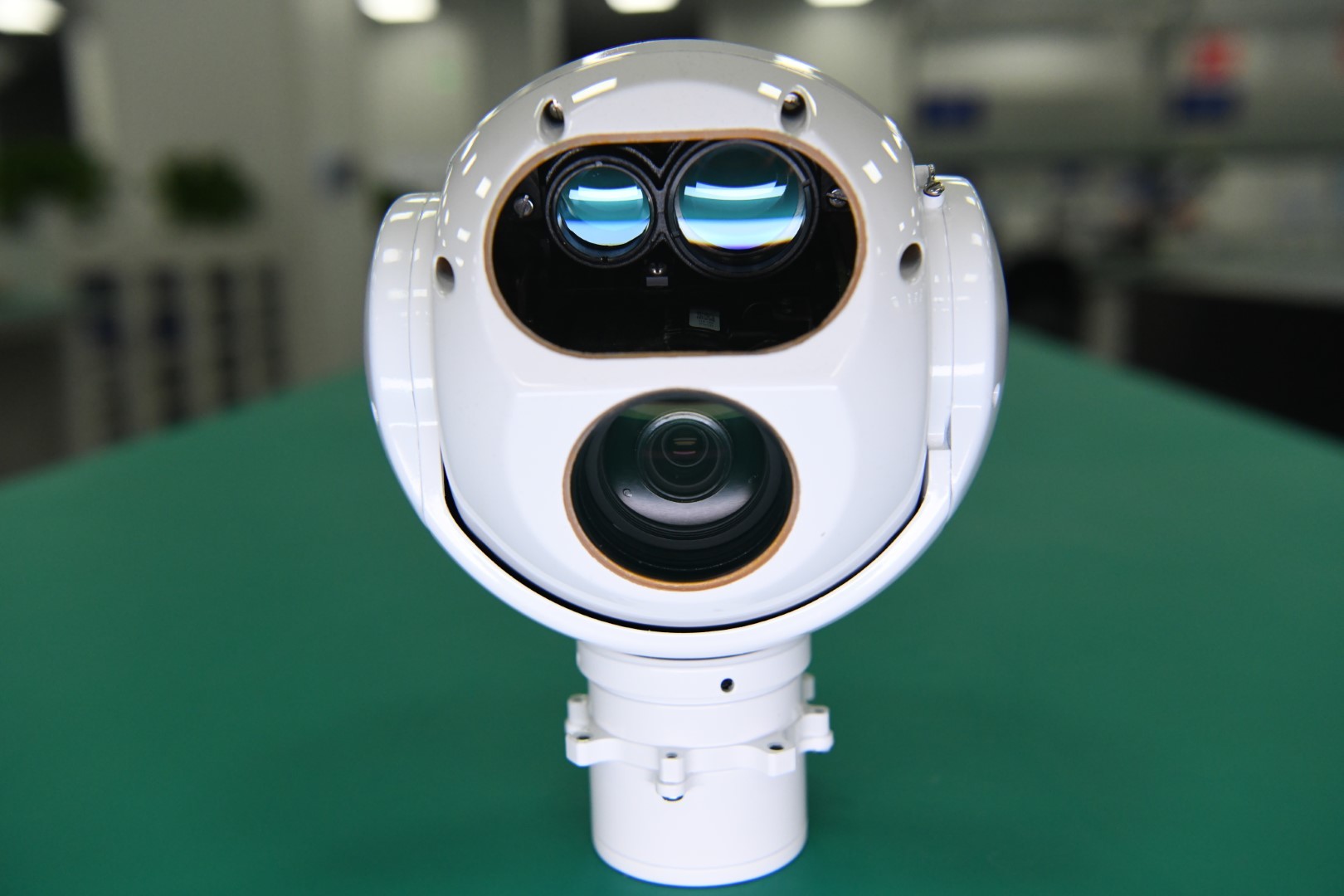 HONPHO Airborne Electro Optical Pod With 30X EO Sensor And 905nm Laser Rangefinder