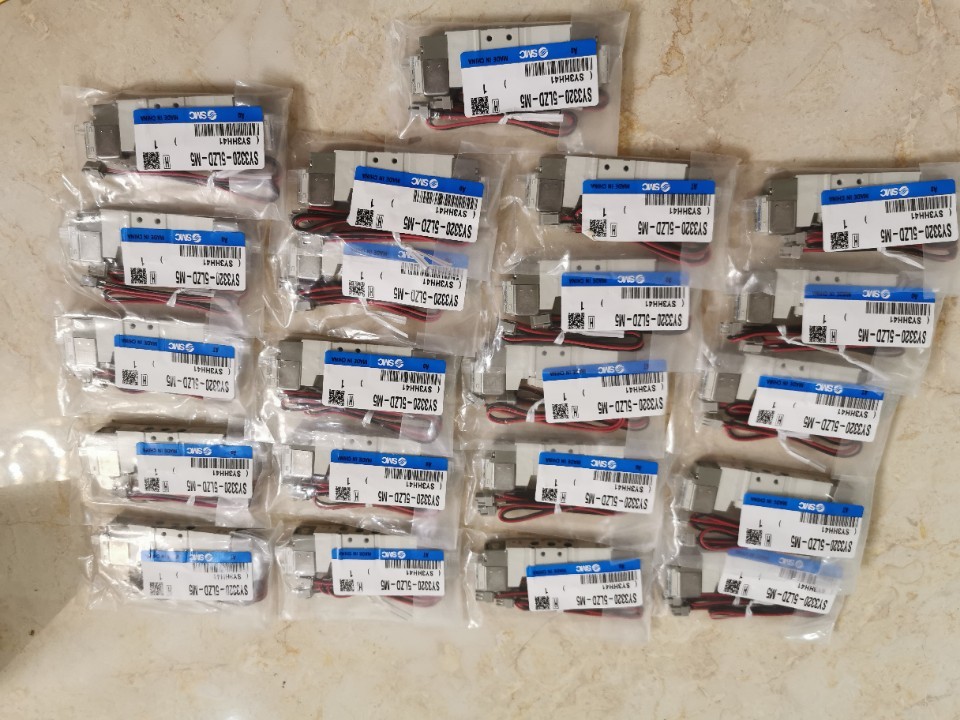 Original SMC SY3320-5LZD-M5 Solenoid valve,5 Port Solenoid Valve Body Ported/Single Unit
