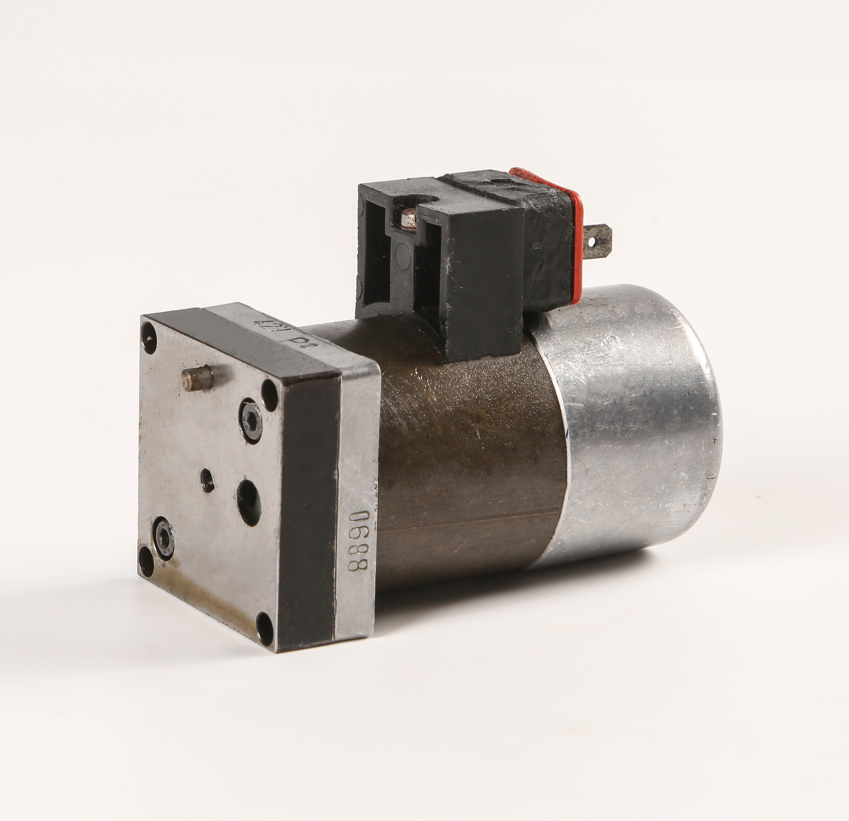 Polar Guillotine Cutter Hydraulic Solenoid Valve Designed for Optimal Cutting Results