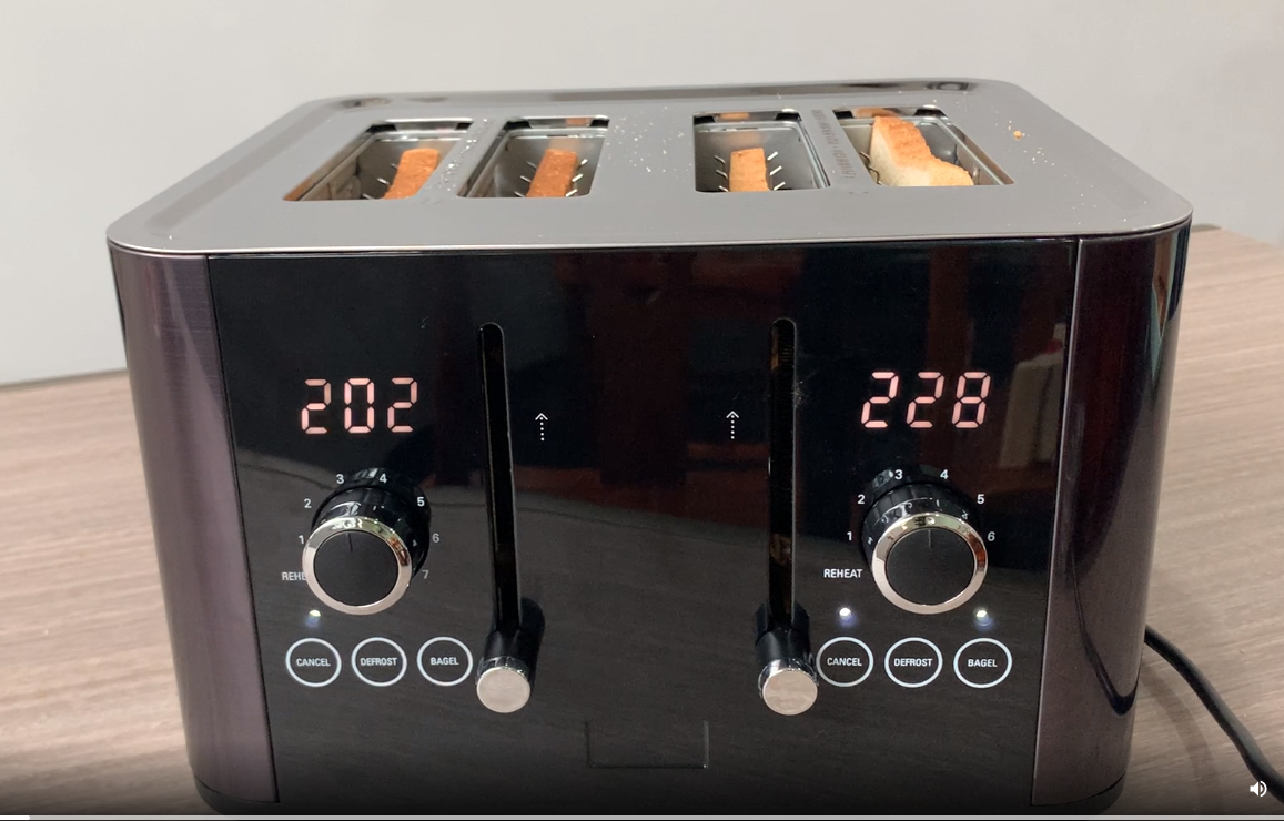 Household Toaster Black Stainless Steel Auto Electric Power Cut Off Function Custom Logo