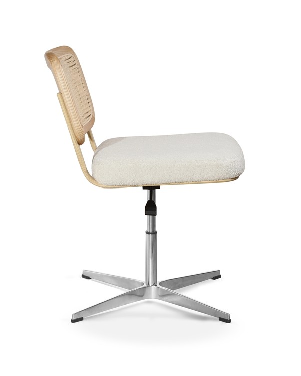 80 Cm Executive Rattan Office Chairs 0.092CBM 4D Adjust Pure White