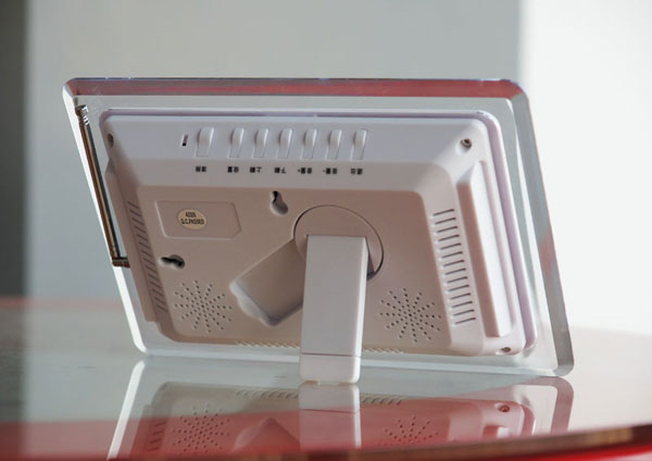 restaurant food service call system with menu holder button