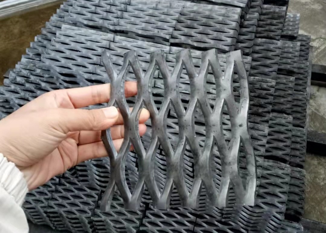 0.5mm Thickness Aluminum Expanded Metal Wire Mesh For Wall Panel