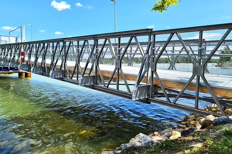 Steel Pedestrian Bridge HD200 Bridge For Double Lane 7.35m Width