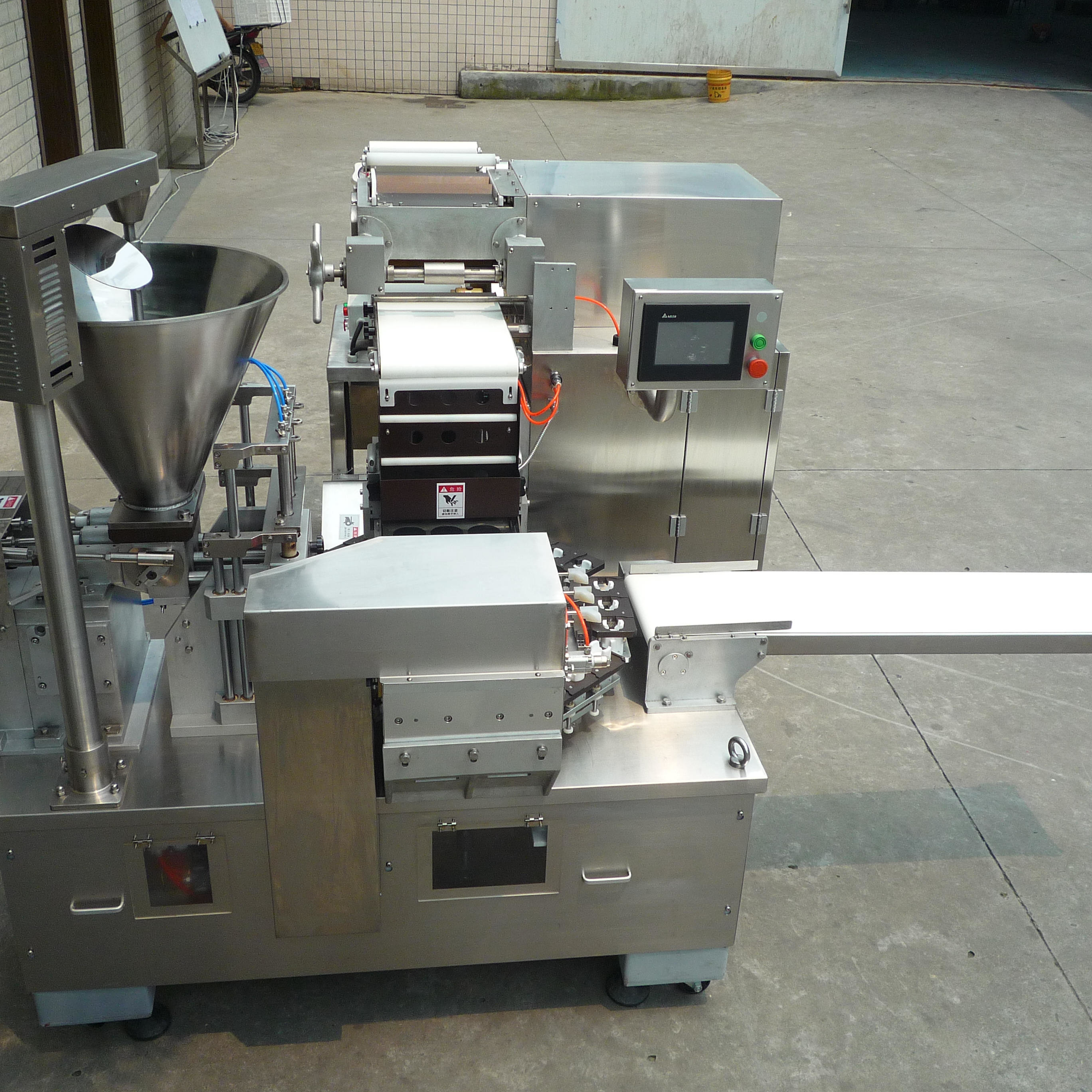 Fully Automatic Small Dumpling Machine/Commercial Multifunctional Automatic Forming Dumpling Machine