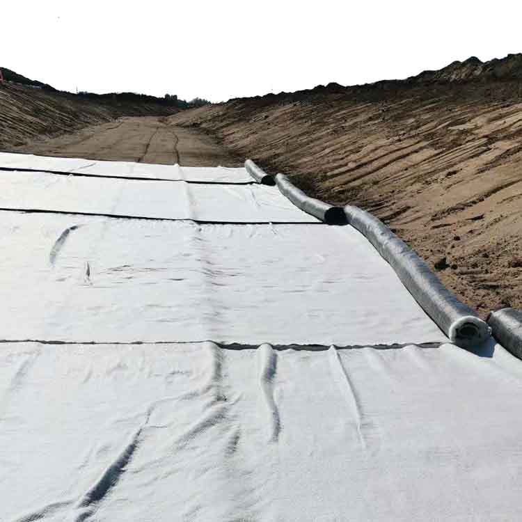 White Geosynthetic Clay Liner for Waterproofing Municipal Water Conservancy Projects