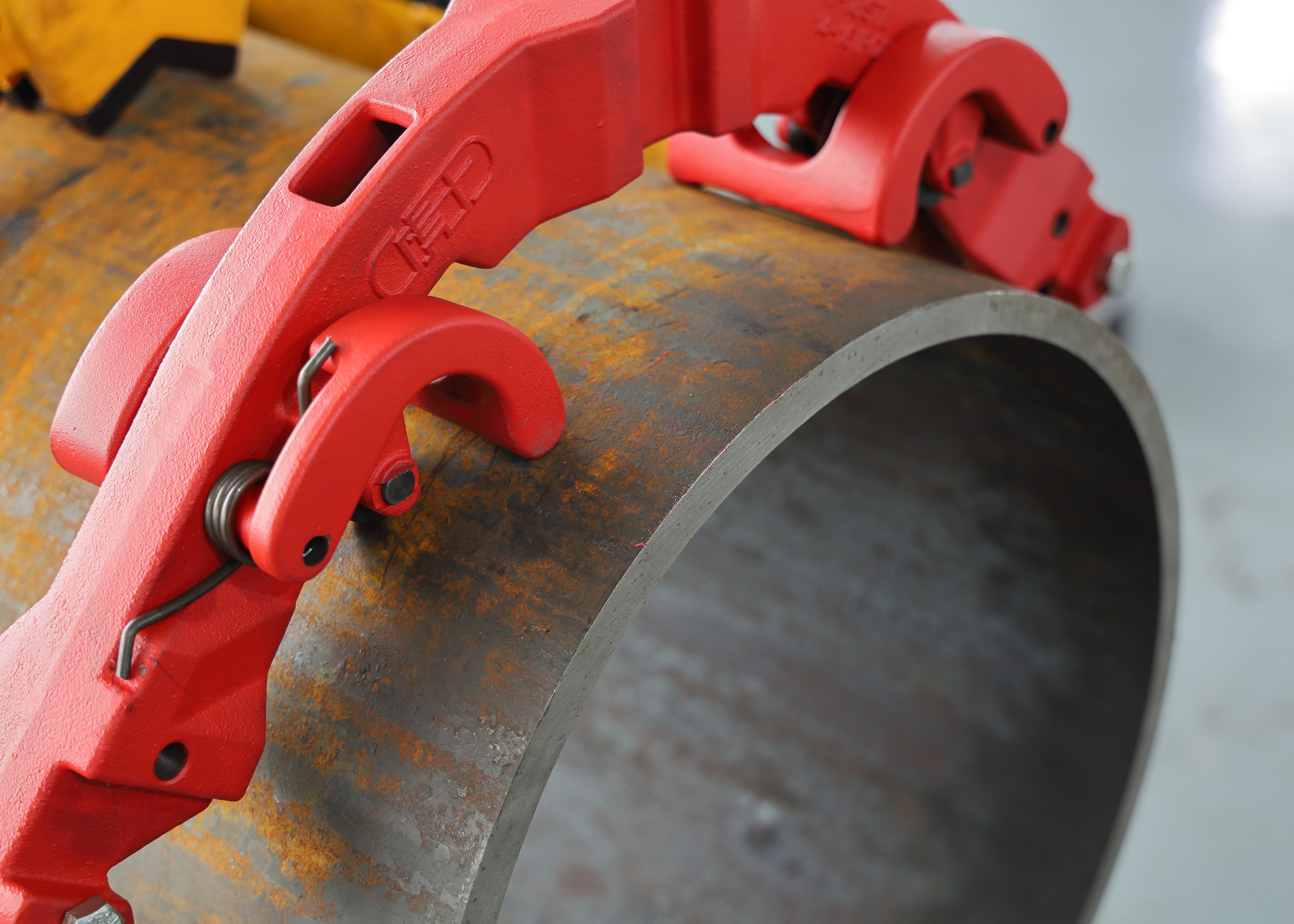 6''-8'' Hinged Portable Pipe Cutting And Beveling Machine