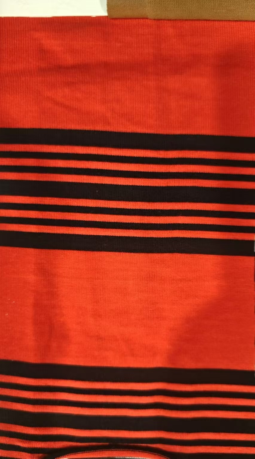 Comfortable And Breathable And Healthy Skin-Friendly Striped Material Fabric For Casual Wear