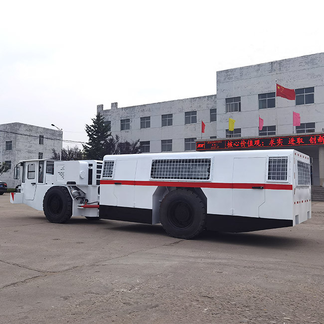 Crew Transporter Underground Personnel Carriers 19 Seats Four Wheel Drive