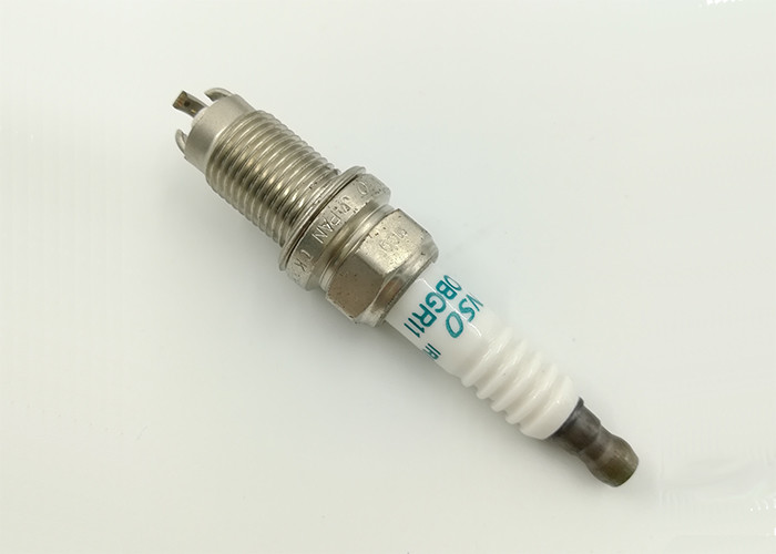 SK20BGR11 90919-01221 Automotive Spark Plug For Avensis RAV4 ALLION WISH VOXY Vista Noah