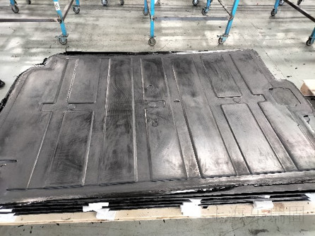 Water Based Release Agent for Battery Case STM Molding Process