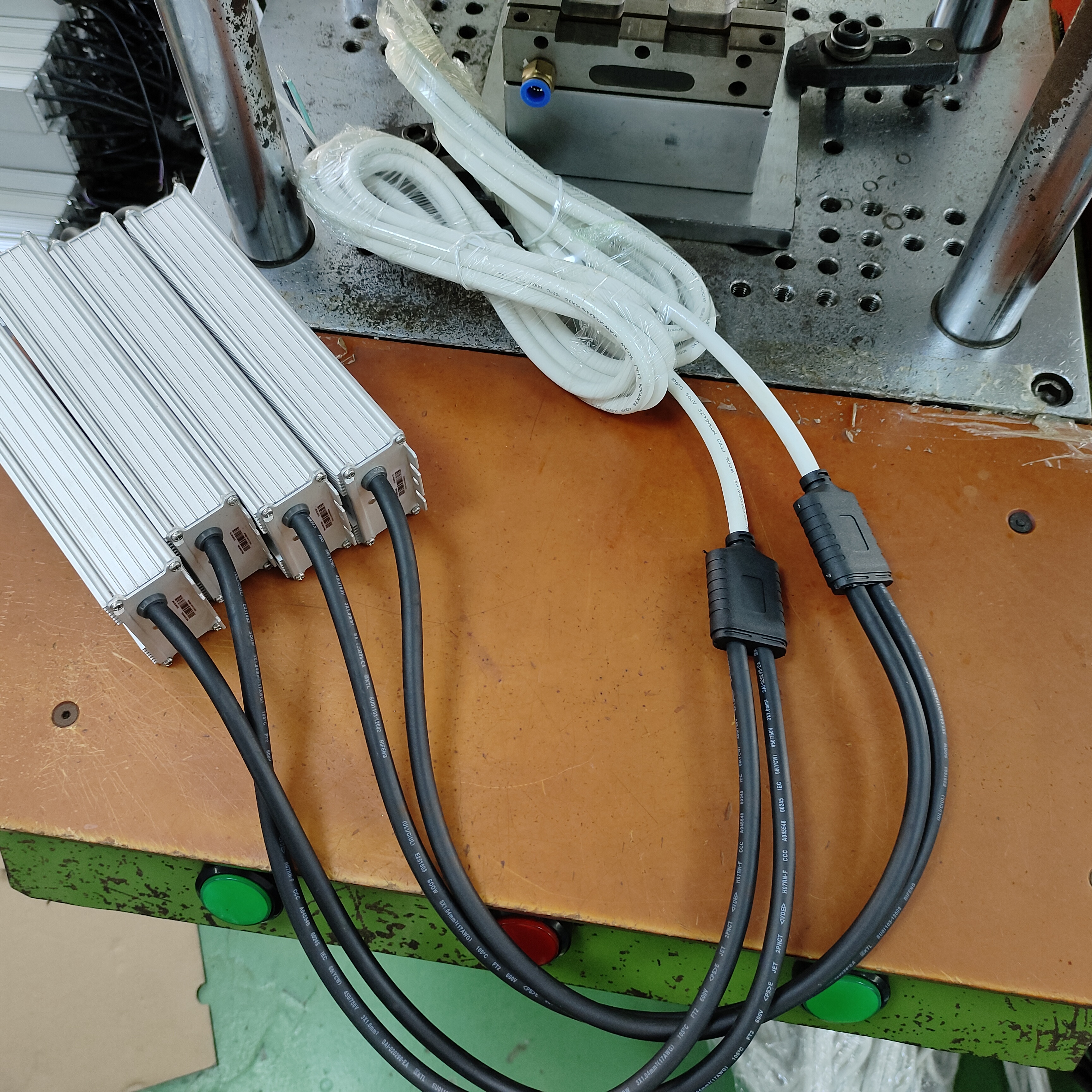 water resistant wire connectors