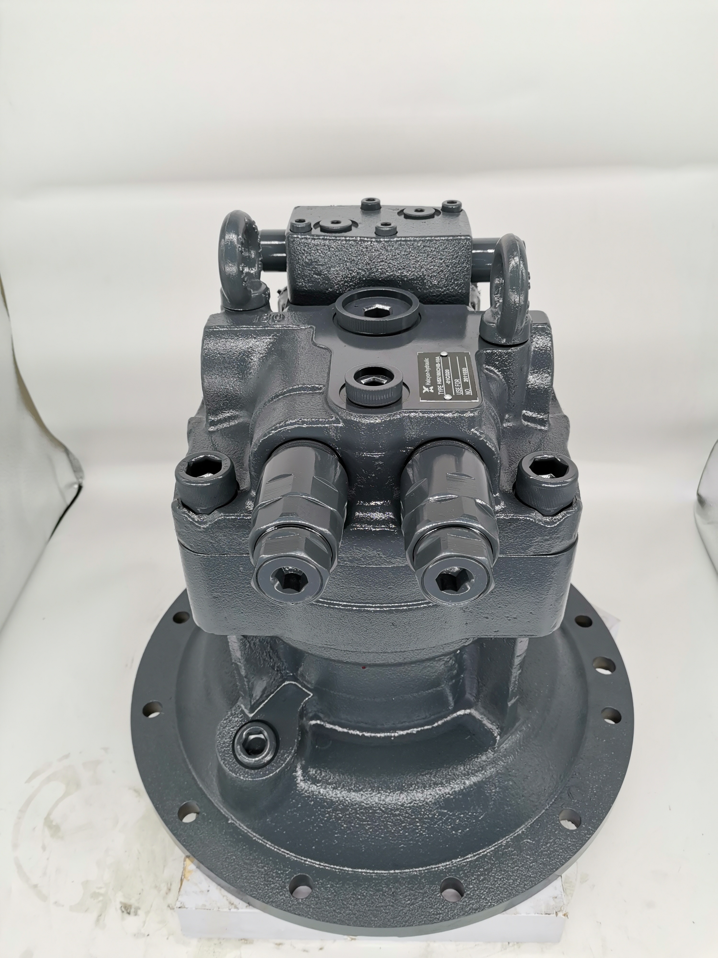 HITACH ZAX330 ZX330 Excavator Parts EX330-3 Swing Motor M5X180CHB M5X180 4419718 Excavator Swing Motor Assembly