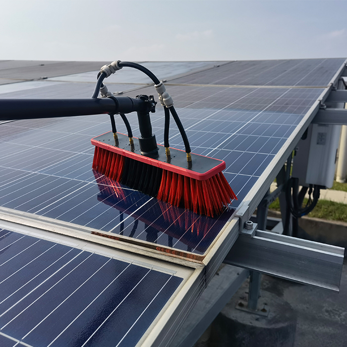 5.4m Aluminum Pole Solar Cleaning Brush For PV Panel And Window Cleaning