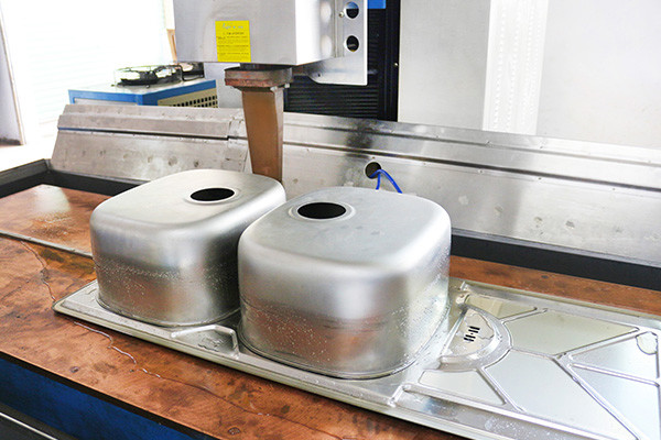 100KVA Semi-Automatic Sink Seam Welder Machine For 304 Stainless Steel