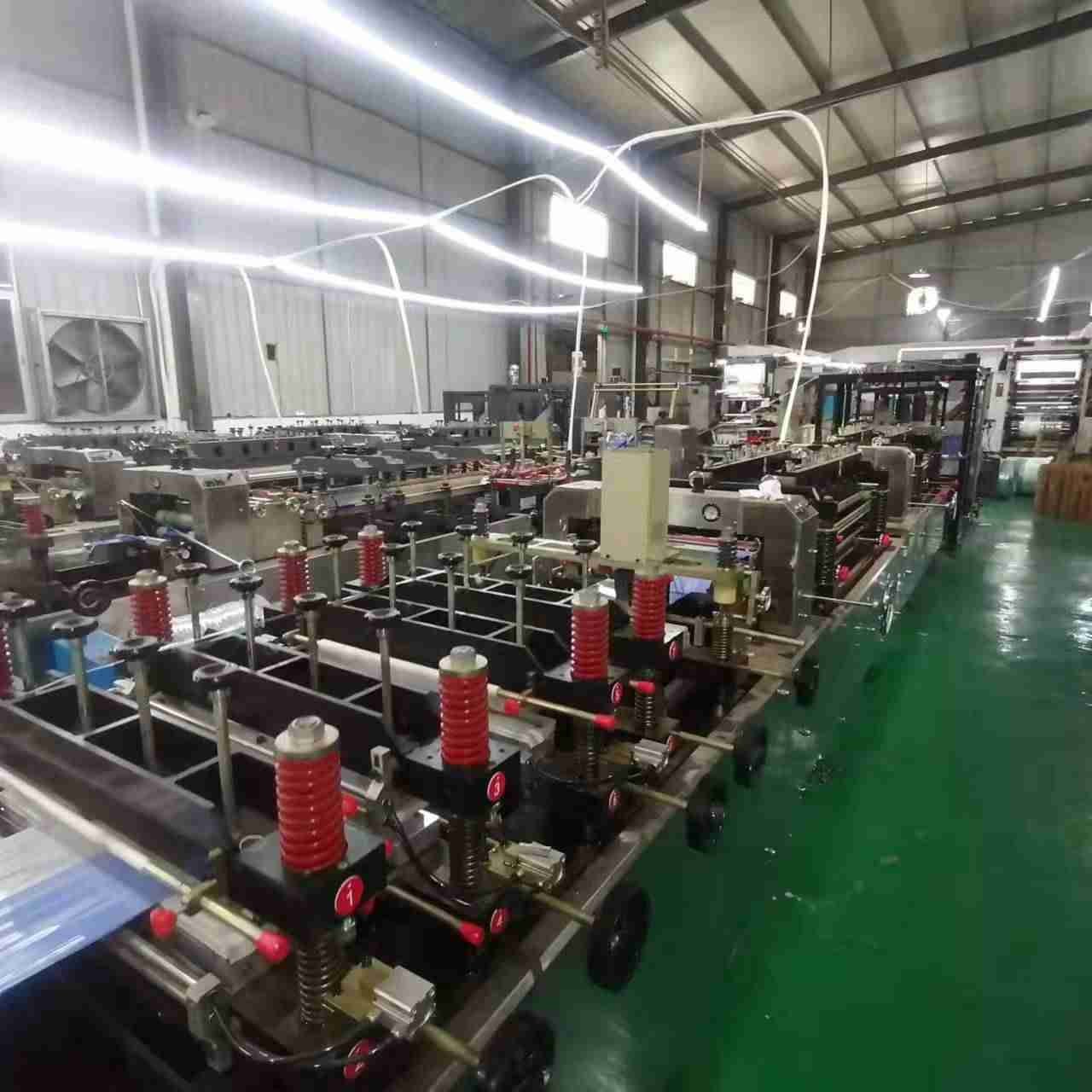 3 Phase 380V/50HZ Zipper Sealing 3 Side Seal Pouch Machine 200 Bags/Min