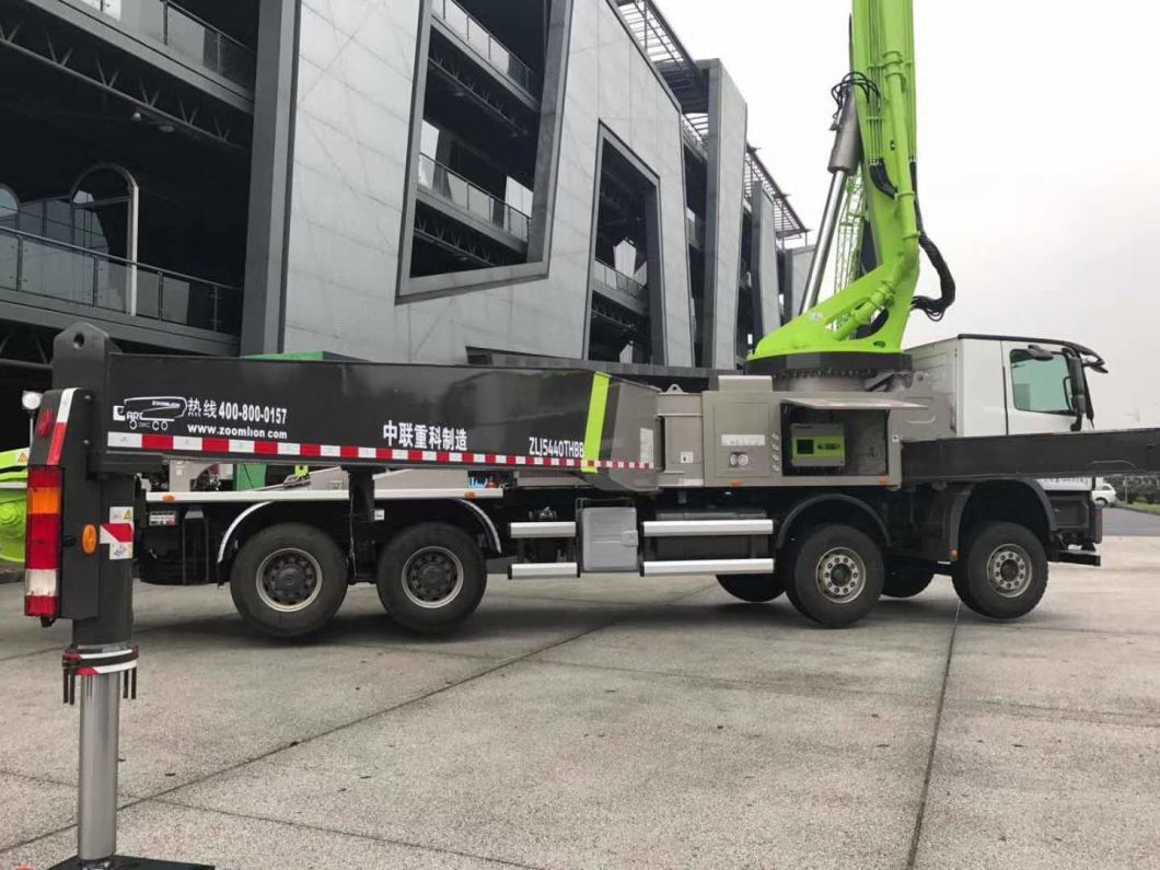 Zoomlion Concrete Mixer Machine 56 Meter Used Concrete Pump Truck