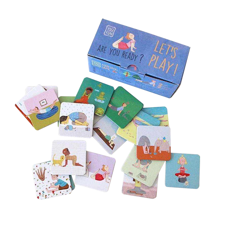 88x62mm 0.3mm Custom Printing Playing Cards CMYK Glossy Varnishing With Round Corner