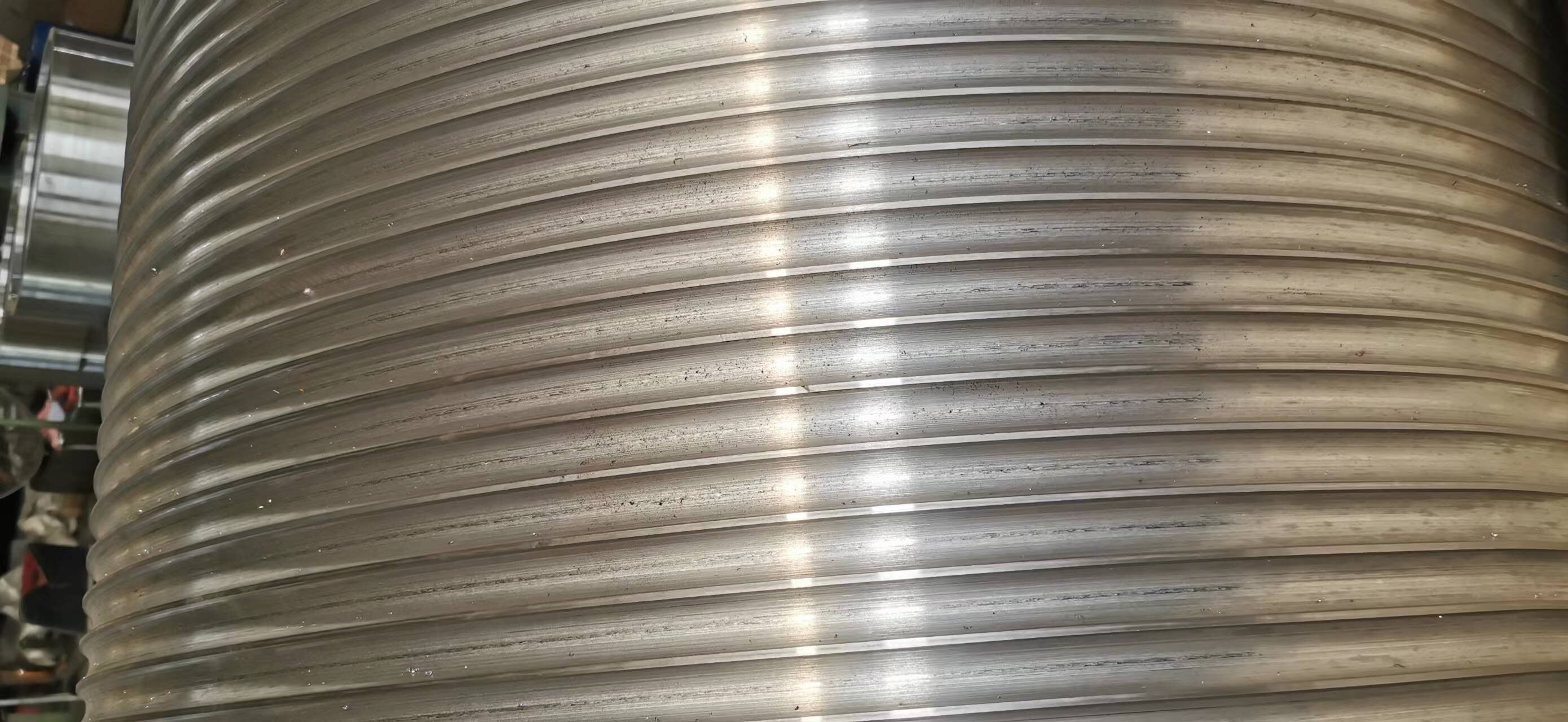 Multiple Ropes and Speed Simultaneous Lifting Multiple Winch Drum with Lebus Grooves