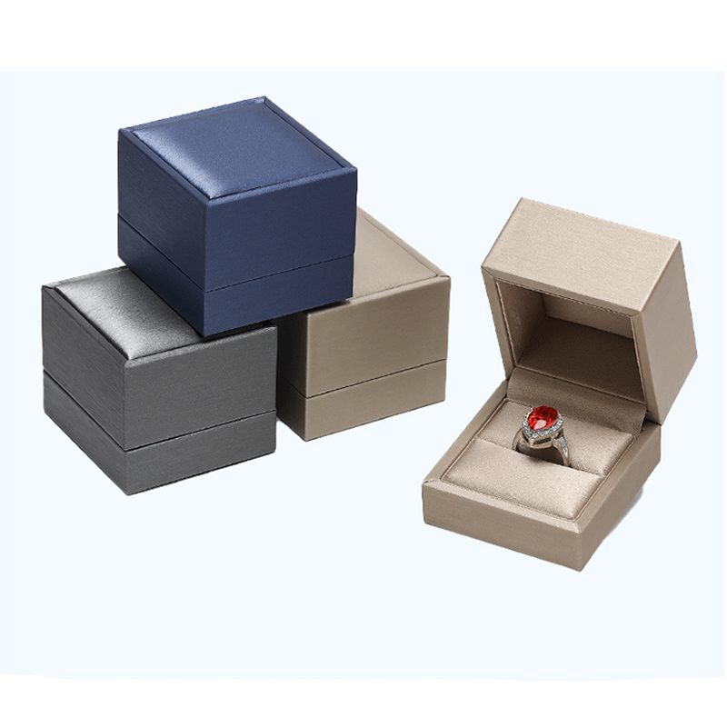 Custom Logo Rigid Cardboard Luxury Jewelry Packaging Paper Gift Box