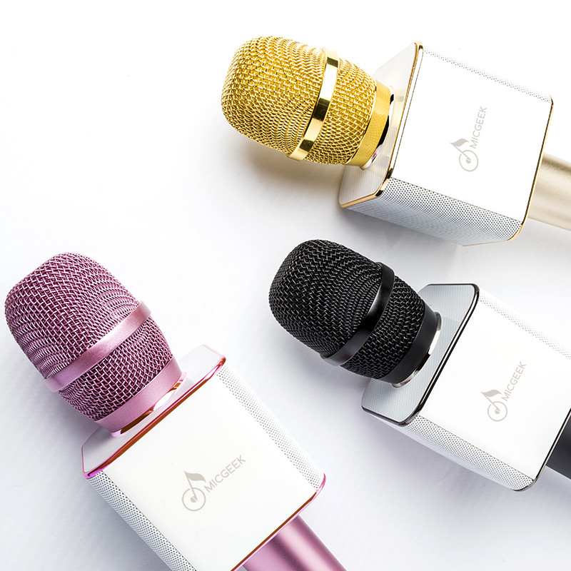 2017 new arrivals Mobile Bluetooth Speakers mini Bluetooth handheld microphone karaoke MICGEEK Q9