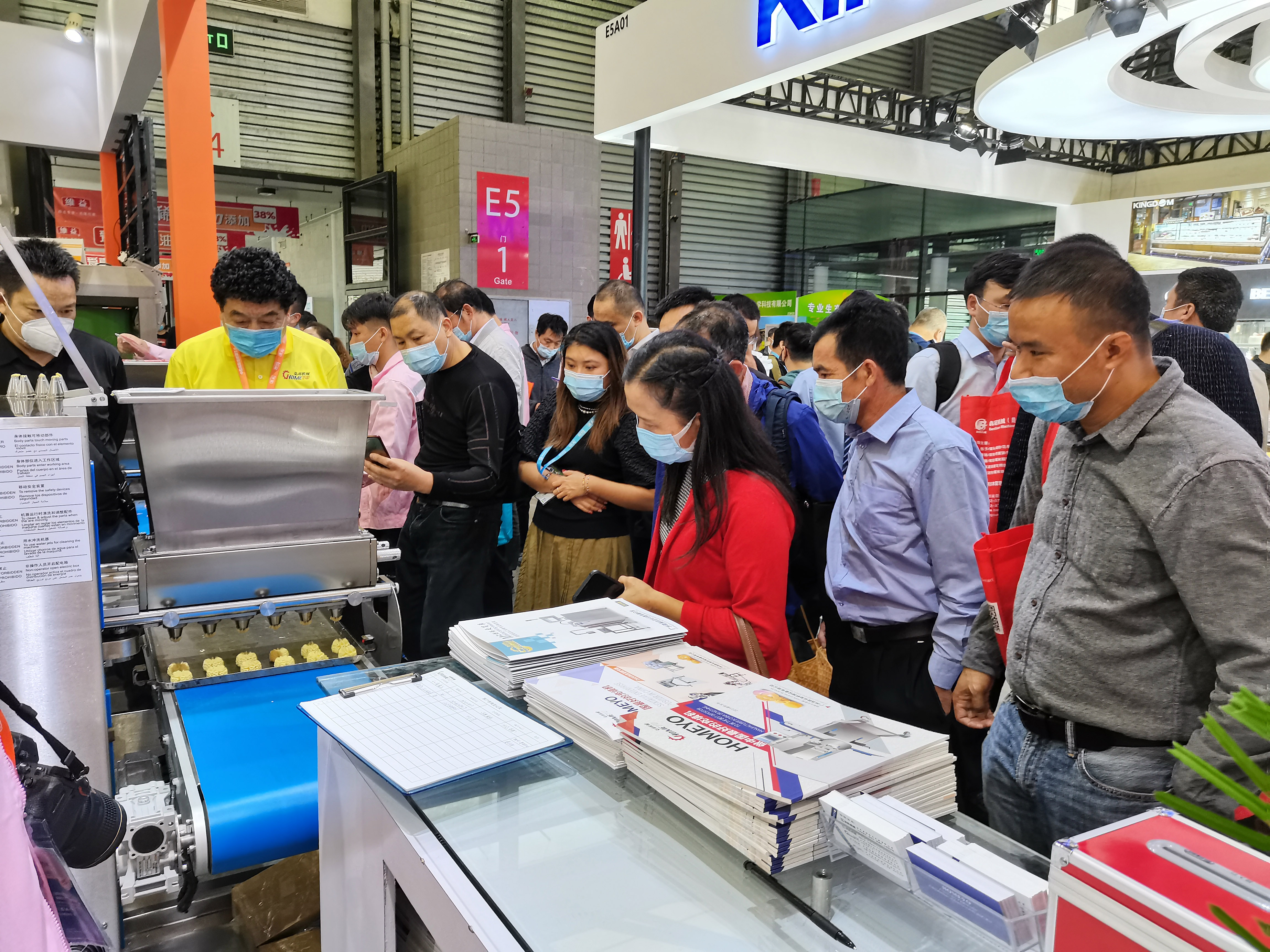 Automatic Snack Cake Filling Machine Batter Depositor 220V