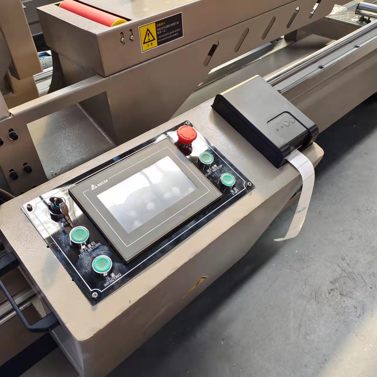 CNC Aluminum Window Door Machine 500mm Cnc Double Head Cutting Saw