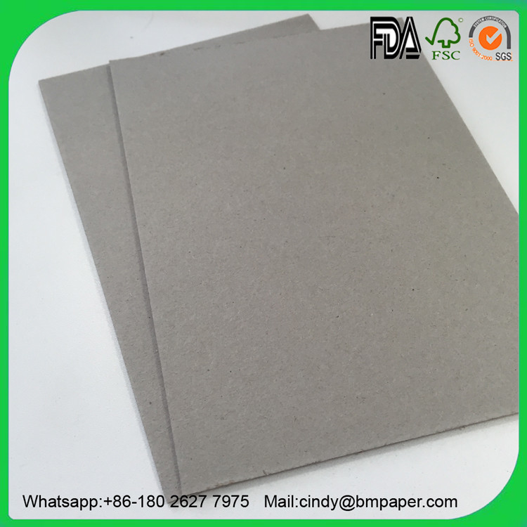 700 * 1000mm Corrugated Cardboard Roll , Grey Folding Corrugated Paper Sheets