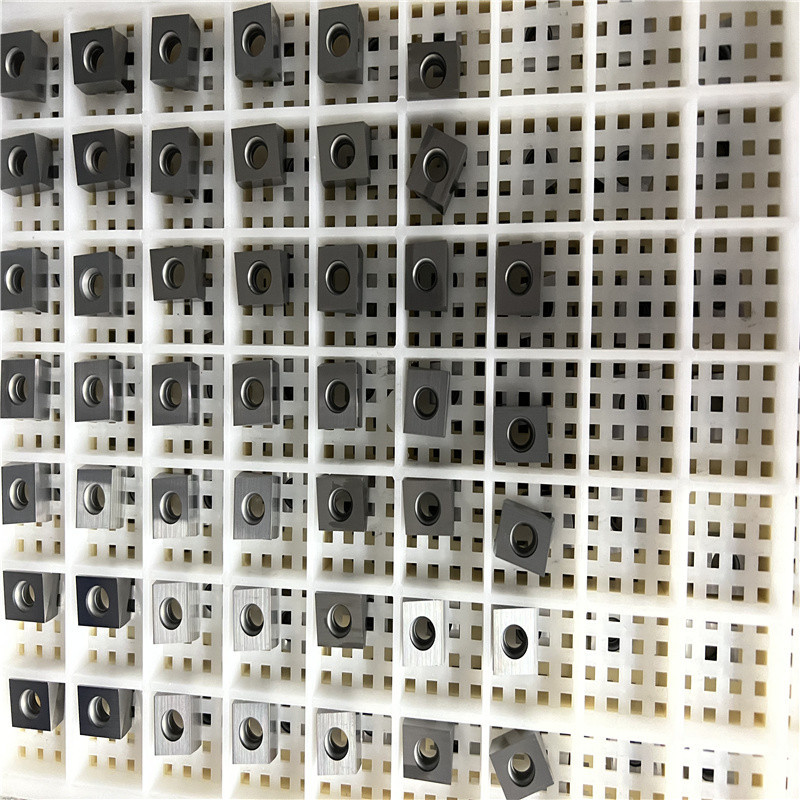 11.5 G/Cm3 Indexable Milling Inserts P15 CVD Shallow Roughing Lathe Turning Inserts