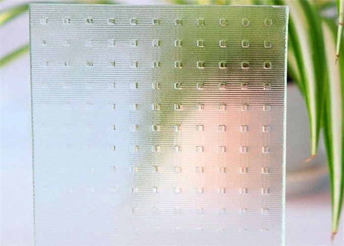 Colored / Clear Patterned Glass , 3mm - 6mm Thickness Rain Pattern Glass