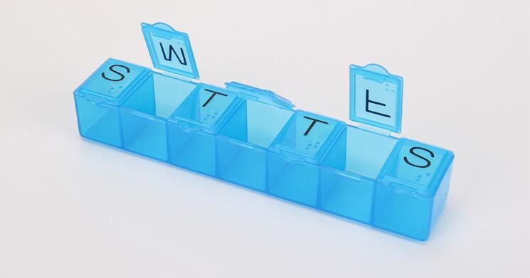 28 compartment column shape plastic pill storage box with pill crush box, Conventional eco-friendly 4 grids plastic trav