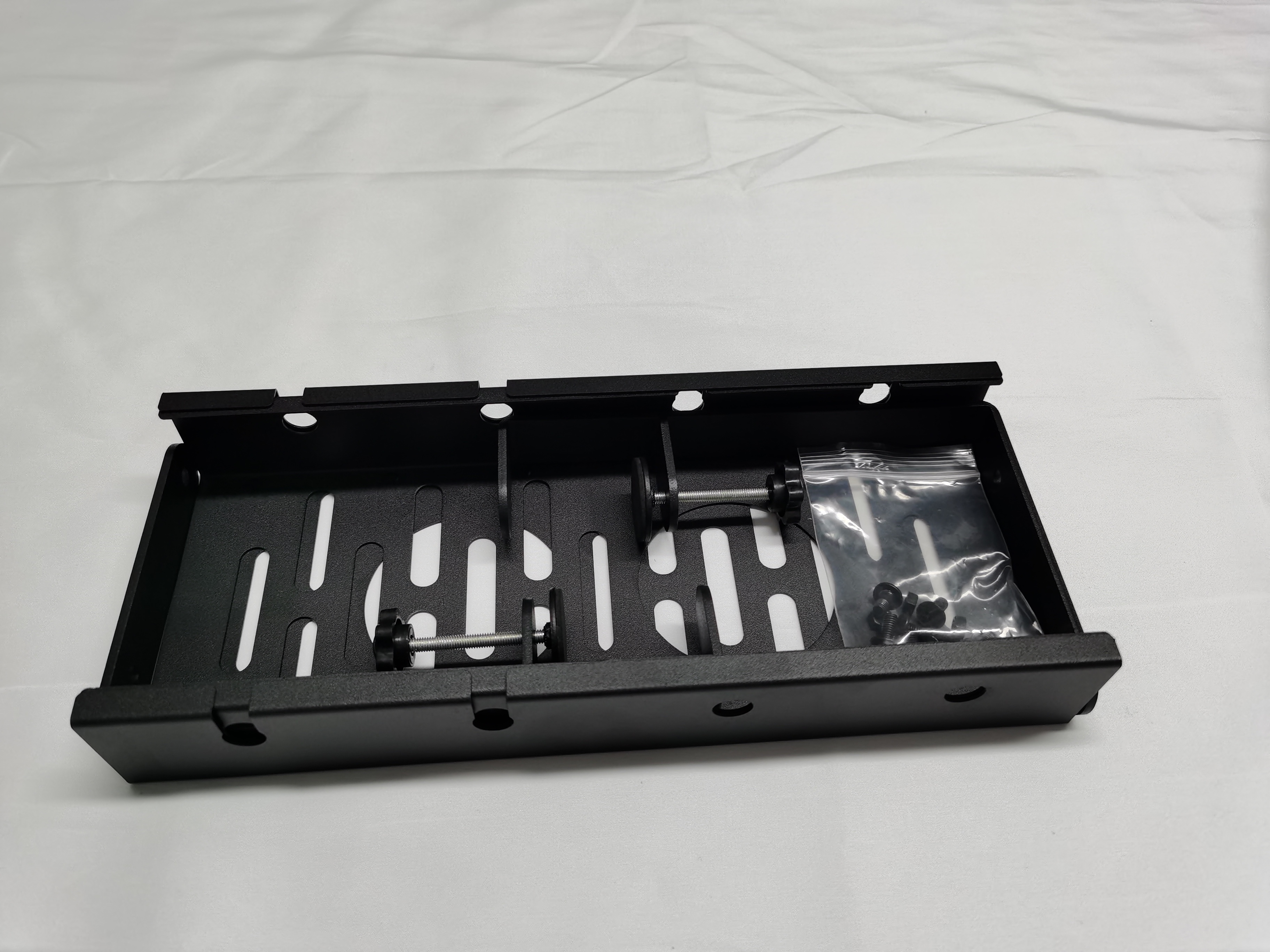 Single Tier Metal Wire Cable Tray Under Desk Cable Management For Office And Home