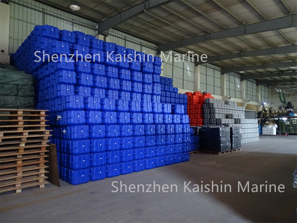 Orange/Blue/Grey Floating Cube Floating Walkway Bridge Marina Modular Pontoon With 350kg/Sqm Load Capacity