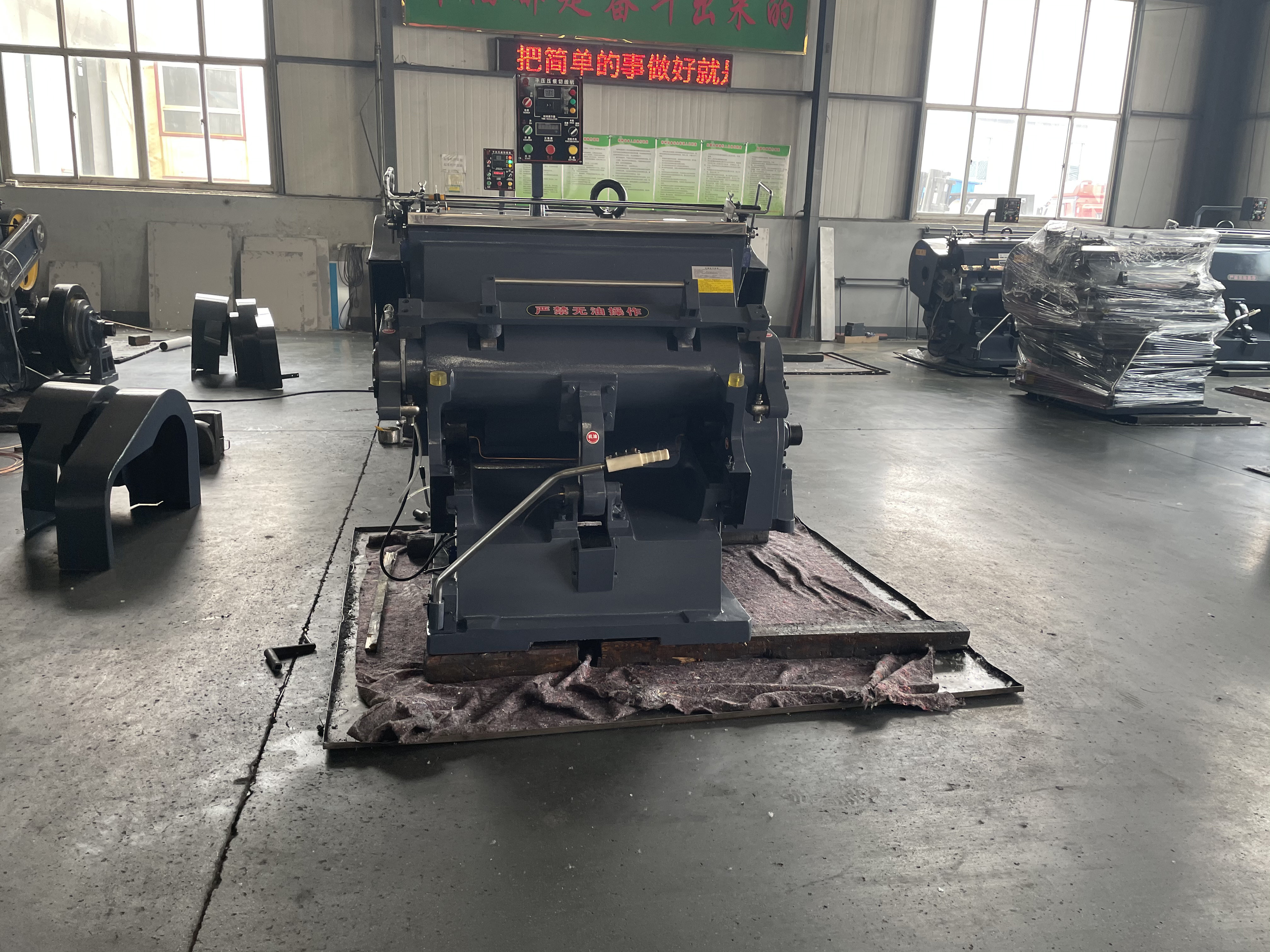 Electric Corrugated Carton Die Cutting Machine ML930 Manual