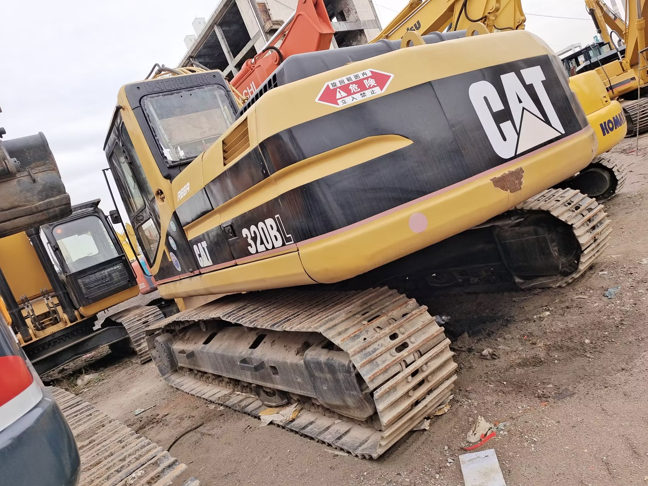 Year 2016-2020 CAT 320 320B 320BL 320C 320D 320DL 320DL used caterpillar excavators