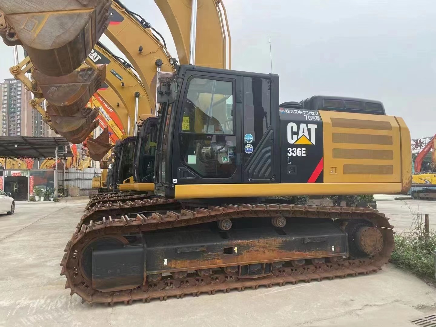 second hand mid range cat excavator , good performance overall low working hours