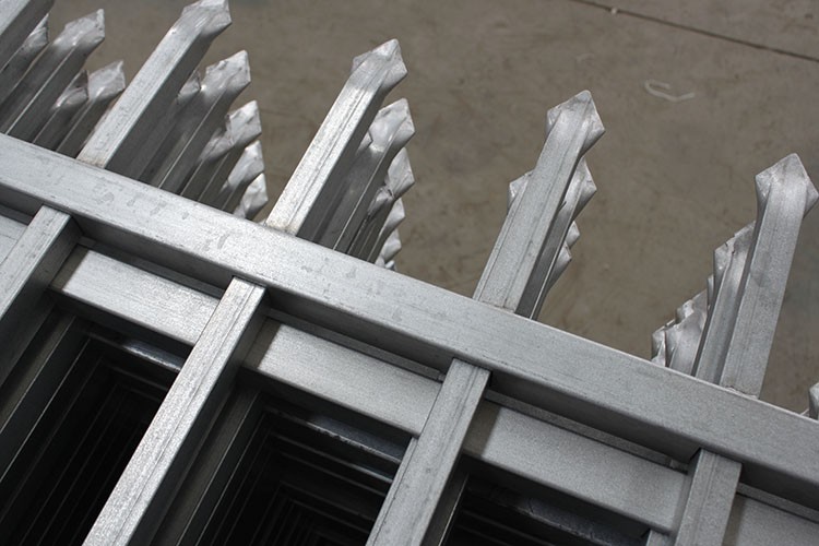 Black powder coated spear top galvanised tubular metal fence