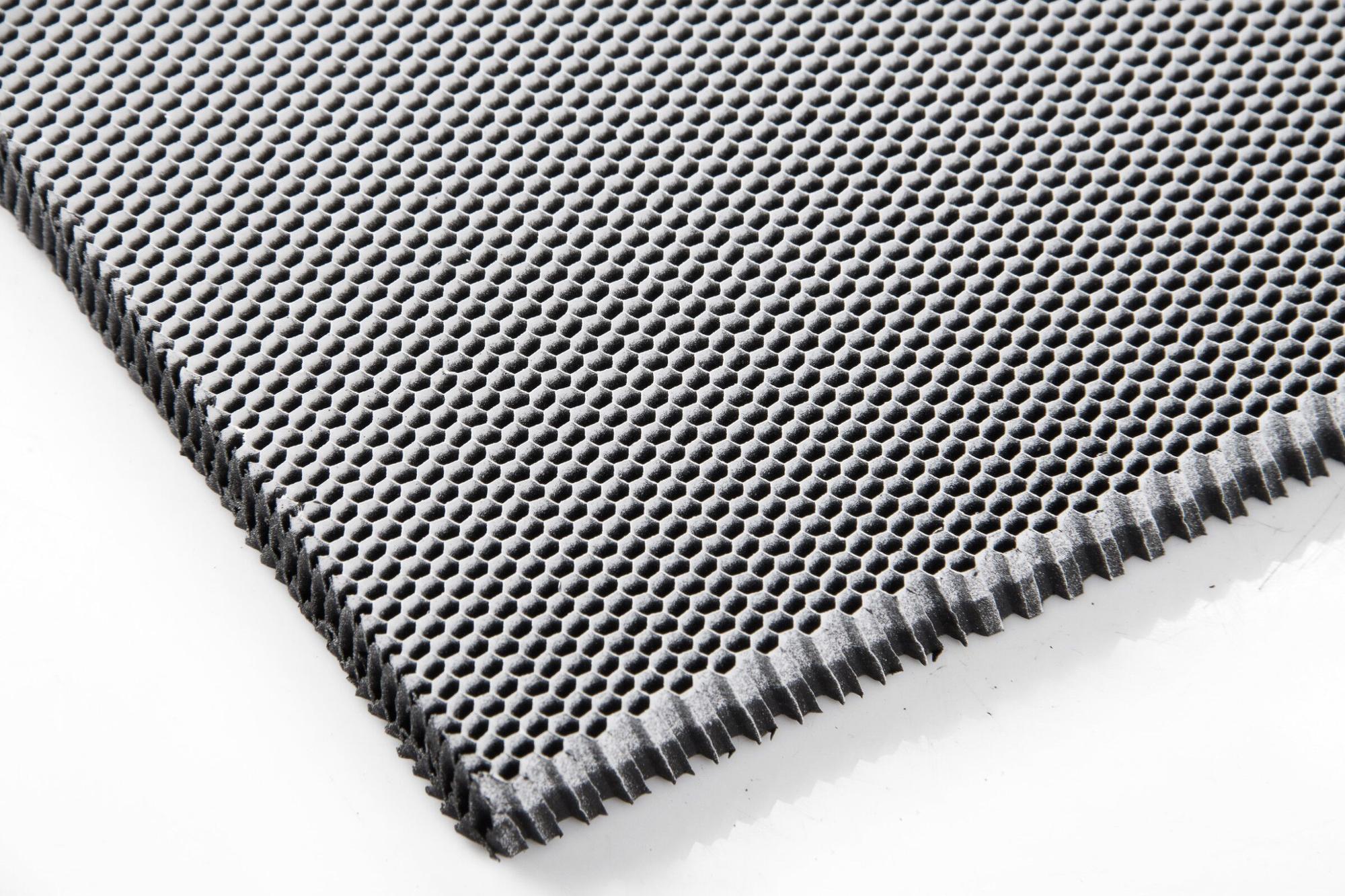 Two Piece Adhesive Type Aluminum Honeycomb Core Used In Deformable Crash Test Barriers